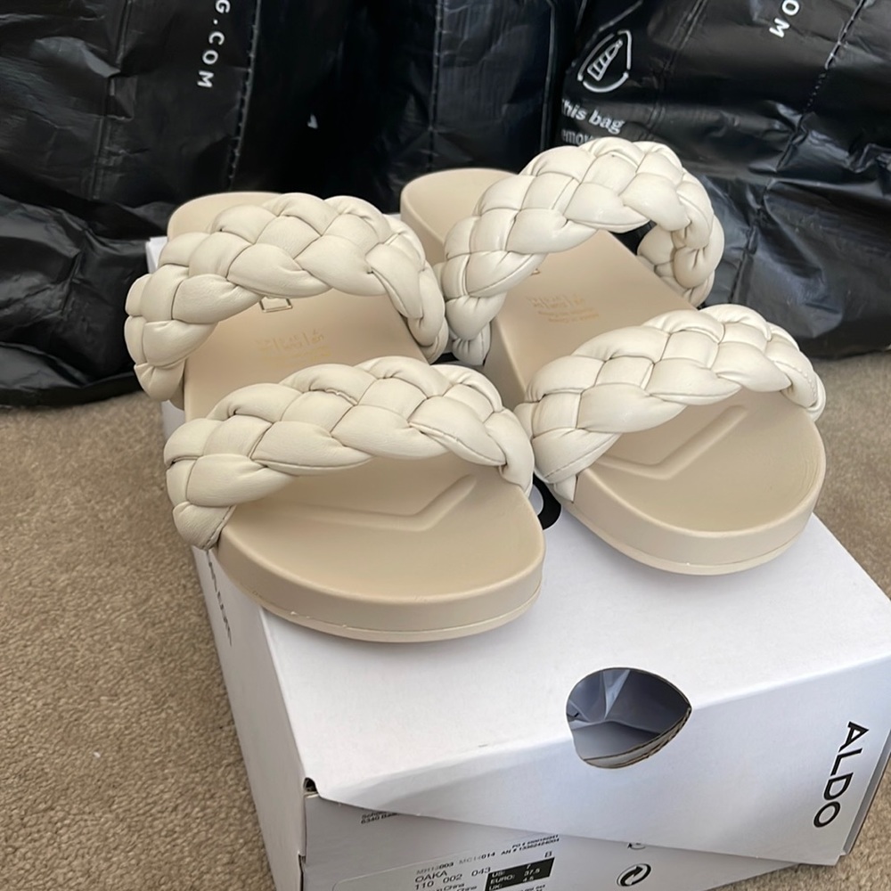 Womens sandals